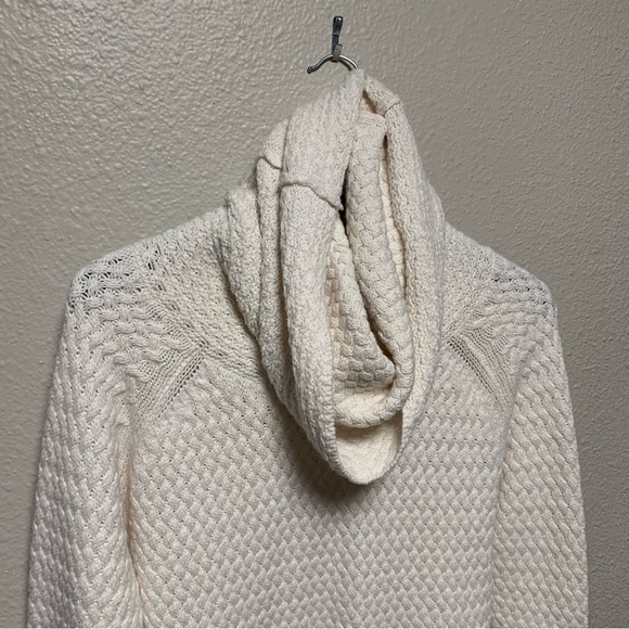 New York & Company Sz M women’s pearl white thick cowl-neck chunky sweater cozy - Picture 11 of 14
